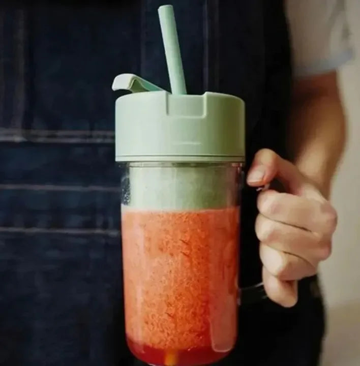 Professional Mini Juicer – Portable Blender